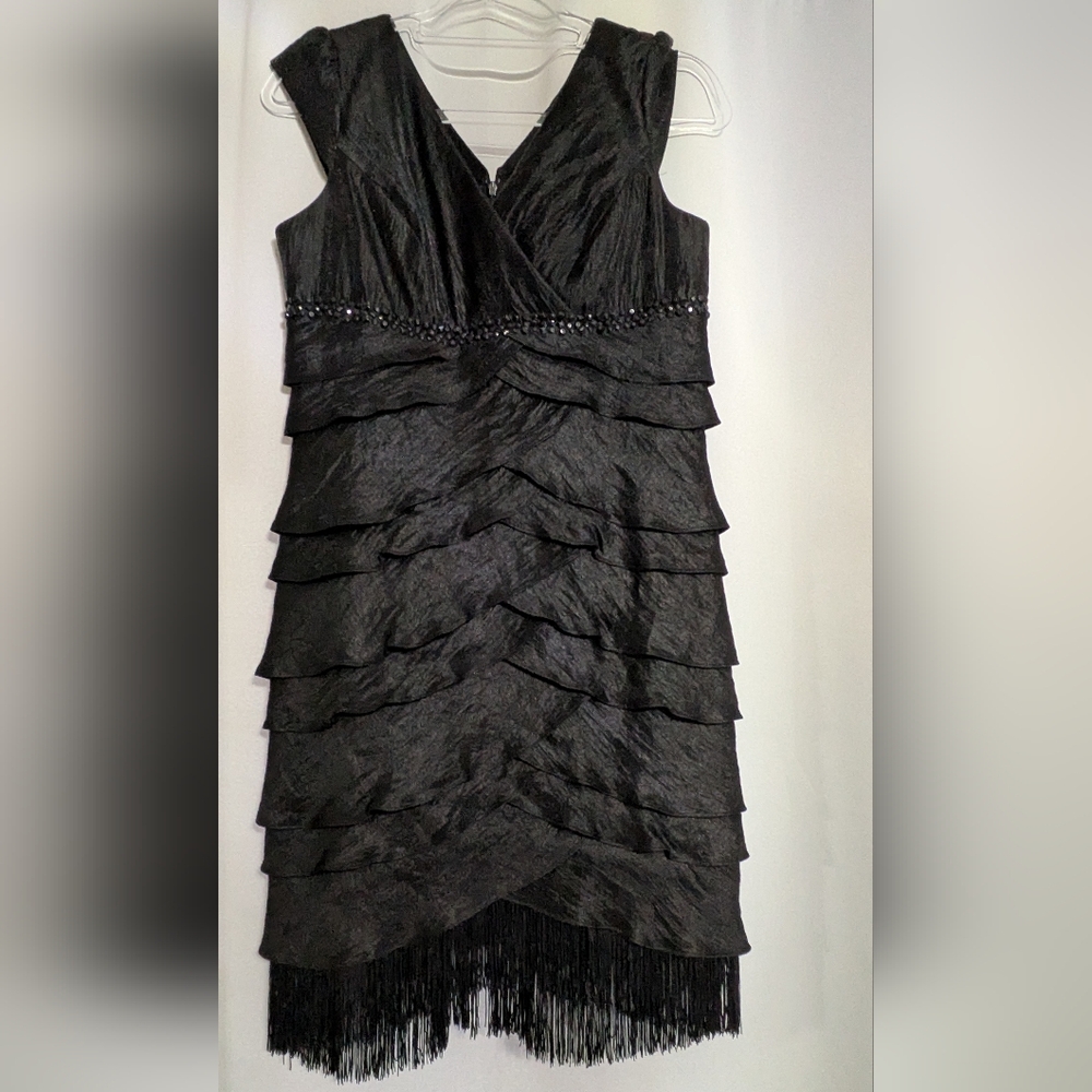 Jessica Howard Black Dress With Layers, Beads And Fringe Details. 10P